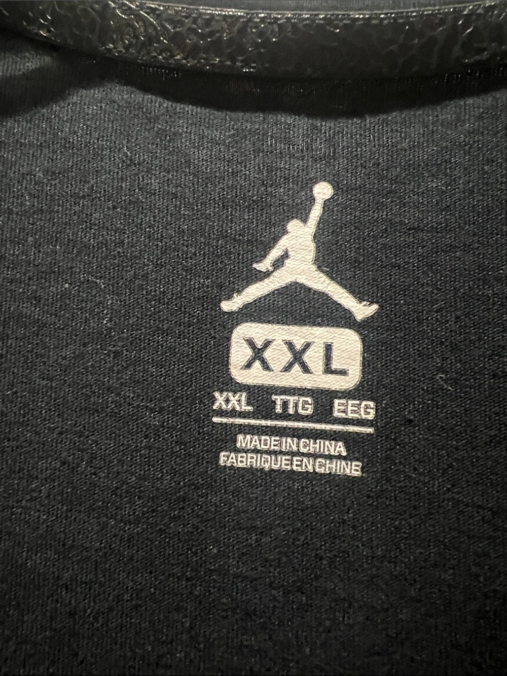 Jordan Black Oversized Crewneck Shirt - Picture 2 of 8
